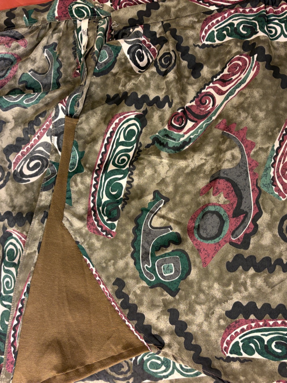 Vintage Jaeger - Printed Olive Wrap Green Midi Skirt with Abstract - Picture 7 of 8